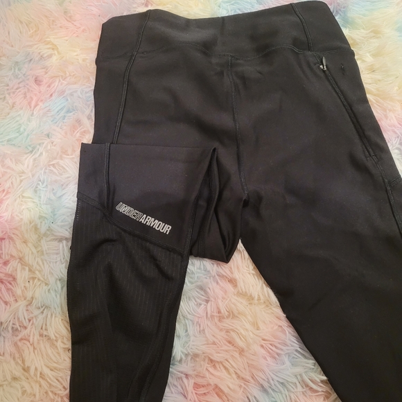 ***SOLD***Black Under Armour legging Size M - Picture 2 of 4